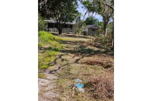 9050 LINCOLN ROAD, SAINT CLOUD, FL 34773 Sold 10/06/23