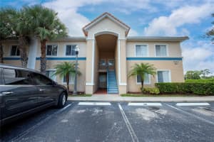 521 VILLA DEL SOL CIRCLE, ORLANDO, FL 32824 Sold 02/13/24