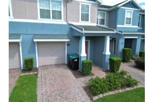 877 PARK GROVE COURT, ORLANDO, FL 32828 Sold 10/16/23