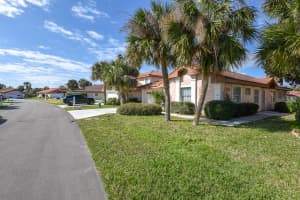 7 SAN MIGUEL COURT, PALM COAST, FL 32137 Sold 04/09/24