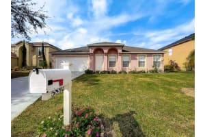 5892 ROYAL HILLS CIRCLE, WINTER HAVEN, FL 33881 Sold 12/04/23