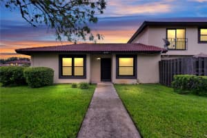 429 HUNTER CIRCLE, KISSIMMEE, FL 34758 Sold 11/06/23