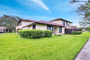 429 HUNTER CIRCLE, KISSIMMEE, FL 34758 Sold 11/06/23