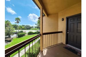2001 CASCADES BOULEVARD, KISSIMMEE, FL 34741 Sold 04/10/24