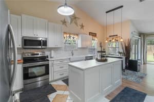 6577 GROSVENOR LANE, ORLANDO, FL 32835 Sold 11/22/23