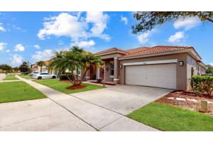 2961 SIESTA VIEW DRIVE, KISSIMMEE, FL 34744 Sold 03/06/24