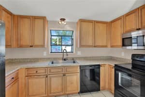 8201 DOWNFIELD LANE, TAMPA, FL 33615 - MLS#MFRS5093918