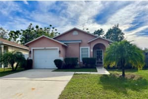 428 BRIAR BAY CIRCLE, ORLANDO, FL 32825 Sold 01/22/24