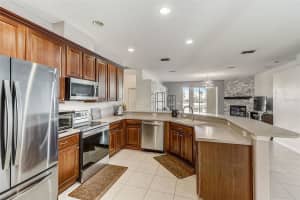 2538 BARWICK STREET, ORLANDO, FL 32824 Sold 04/15/24
