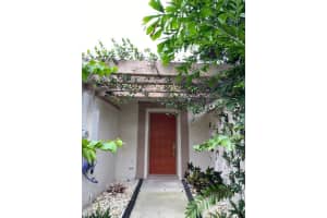 2803 SPYGLASS COVE, LONGWOOD, FL 32779 Sold 04/25/24