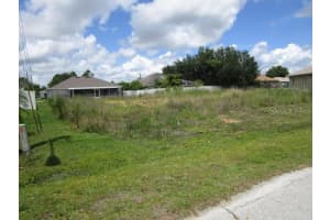 704 VERSAILLES LANE, KISSIMMEE, FL 34759 Sold 10/06/25