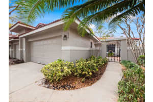 8373 SANDPOINT BOULEVARD, ORLANDO, FL 32819 Sold 04/26/24