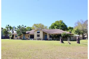 1725 JAN LAN BOULEVARD, SAINT CLOUD, FL 34772 Sold 11/22/24