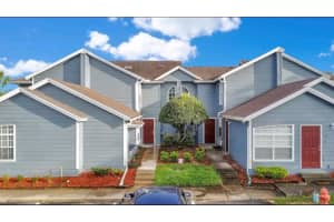 121 COCO PLUM DR, DAVENPORT, FL 33897 Sold 04/30/24