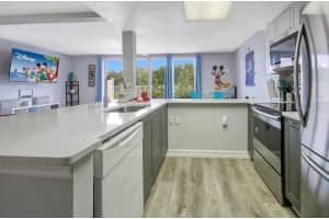 121 COCO PLUM DR, DAVENPORT, FL 33897 Sold 04/30/24
