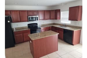 2801 MOONSTONE BEND, KISSIMMEE, FL 34758 Sold 05/10/24