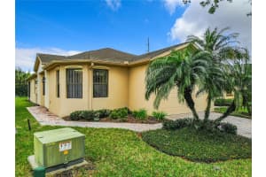 516 CASANOVA COURT, POINCIANA, FL 34759 Sold 04/25/24