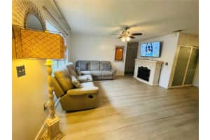 28 COUNTRY COVE WAY, KISSIMMEE, FL 34743 Sold 05/10/24