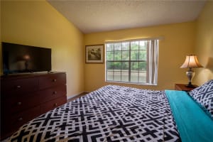 5007 LAGUNA BAY CIRCLE, KISSIMMEE, FL 34746 Sold 08/02/24