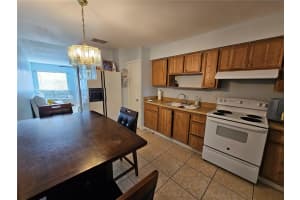 5 LAKE VILLA WAY, KISSIMMEE, FL 34743 Sold 06/03/24
