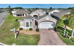 100 Laurel Oak Pass, DAVENPORT