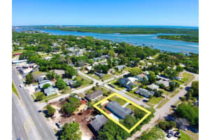 400 ERSKINE DRIVE, EDGEWATER, FL 32132 Sold 10/22/24