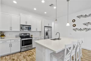 406 CAPTIVA DRIVE, DAVENPORT, FL 33896 Sold 07/03/24