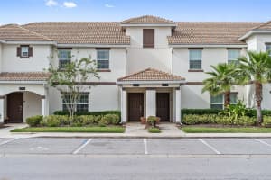 8993 STINGER DRIVE, DAVENPORT, FL 33896 Sold 03/14/25