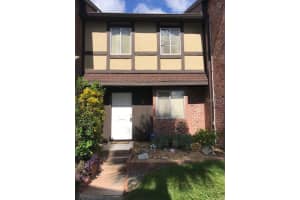 2351 HUNTINGTON GREEN COURT, ORLANDO, FL 32839 Sold 04/28/25