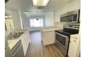 532 AUSTRALIAN WAY, DAVENPORT, FL 33897 Sold 05/06/24
