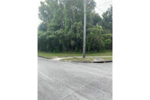 401 S KENTUCKY AVENUE, DELAND, FL 32724 Sold 08/19/25