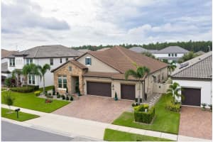 8107 CHILTON DRIVE, ORLANDO, FL 32836 Sold 07/19/24