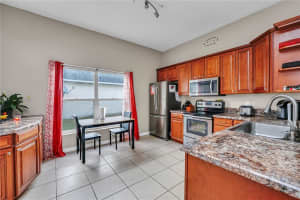 2404 BRAEMAR DR, KISSIMMEE, FL 34743 Sold 08/26/24