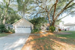 318 COUNTRY LANDING BOULEVARD, APOPKA, FL 32703 Sold 09/06/24