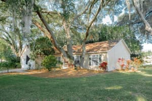 318 COUNTRY LANDING BOULEVARD, APOPKA, FL 32703 Sold 09/06/24