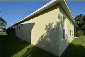 2221 THE OAKS BOULEVARD, KISSIMMEE, FL 34746 Sold 07/10/25