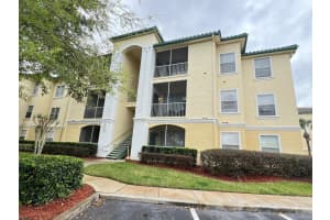 8826 Dunes Ct #207, KISSIMMEE