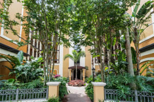 12556 FLORIDAYS RESORT DRIVE, ORLANDO, FL 32821 Sold 08/15/24
