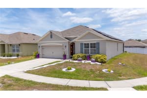 633 SQUIRES GROVE DRIVE, WINTER HAVEN, FL 33880 Sold 08/16/24