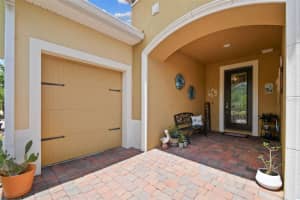 833 PACIFIC RIDGE RD, POINCIANA, FL 34759 Sold 11/21/24