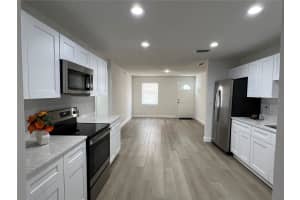 711 4TH STREET, WILDWOOD, FL 34785 Sold 01/30/25