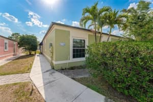 1048 UNIVERSAL REST PLACE, KISSIMMEE, FL 34744 Sold 09/27/24