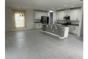MLS# MFRS5107069, Davenport, Florida 33837