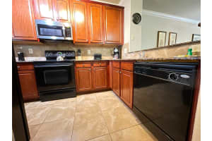 910 CHARO PARKWAY, DAVENPORT, FL 33897 Sold 09/19/24