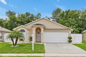 4992 LUNA NEGRA DRIVE, ORLANDO, FL 32811 Sold 09/13/24