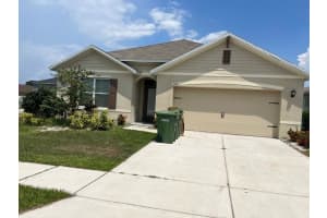 300 ST GEORGES CIRCLE, EAGLE LAKE, FL 33839 Sold 07/25/24