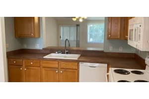905 ALGONQUIN ROAD, LADY LAKE, FL 32159 Sold 11/13/24