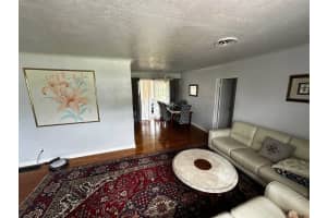 210 Bonner Ave Daytona Beach, FL 32118 - Off Market