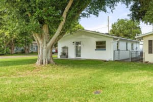 522 WYOMING AVENUE, SAINT CLOUD, FL 34769 Sold 12/03/24