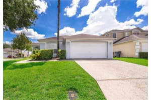 104 Langham Dr, DAVENPORT